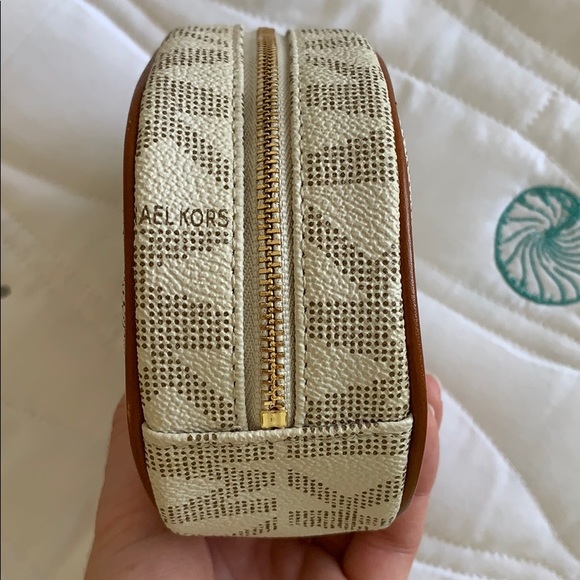 Michael Kors Cosmetic Bag - Picture 6 of 6